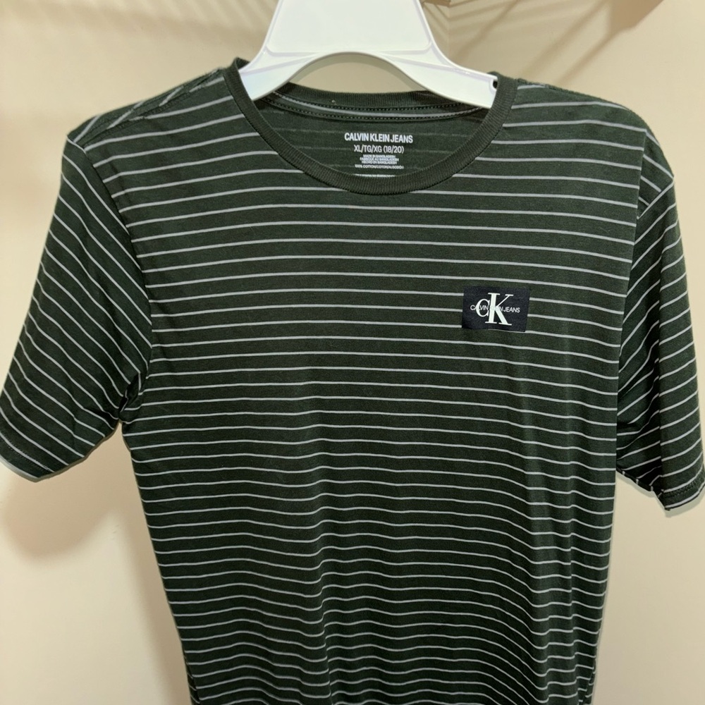 calvin klein tee